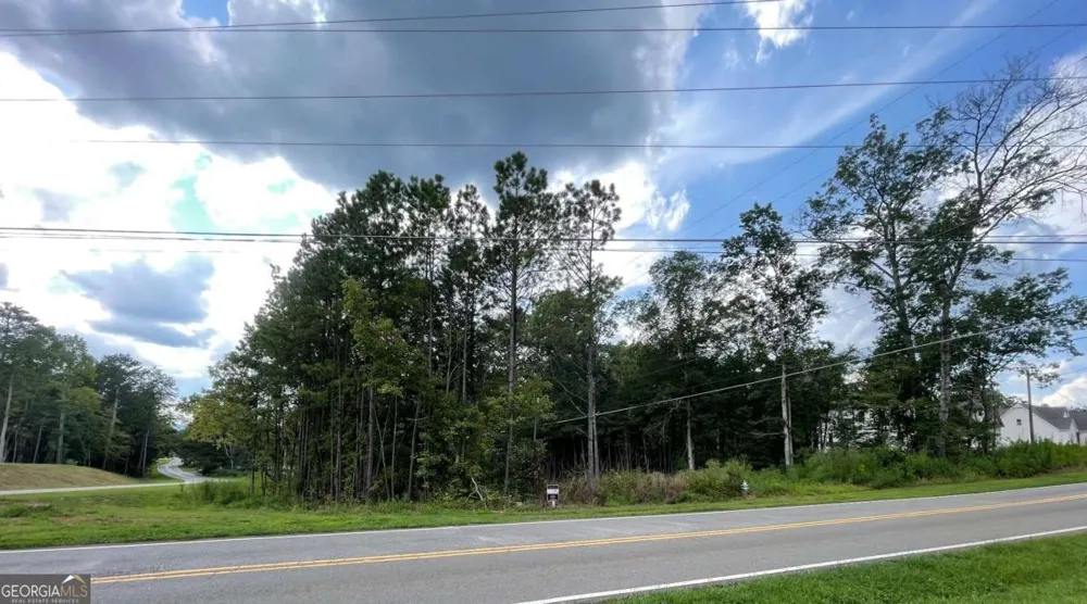 1951 Darby RD Waleska, GA 30183