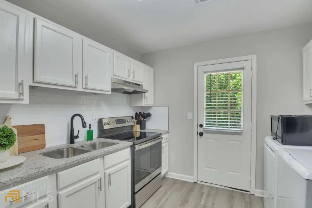 1748 Spring RD Austell, GA 30106