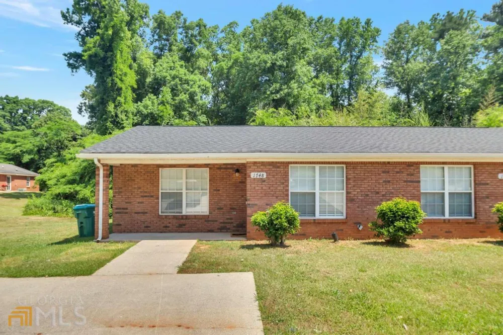1748 Spring RD Austell, GA 30106