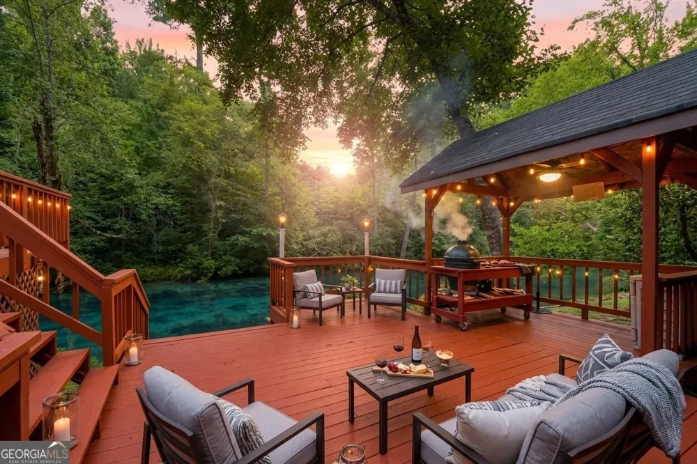 152 River DR Dahlonega, GA 30533