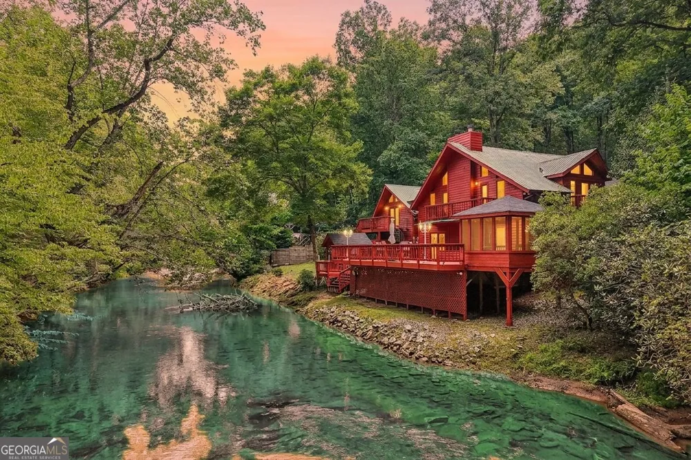 152 River DR Dahlonega, GA 30533