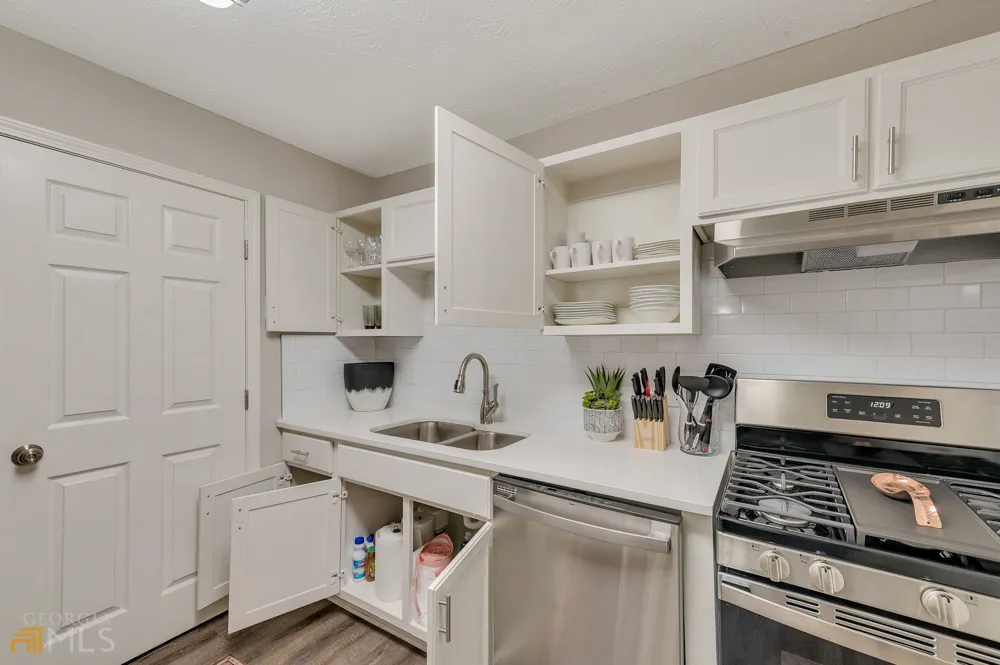 2304 Salt Springs PL Austell, GA 30168