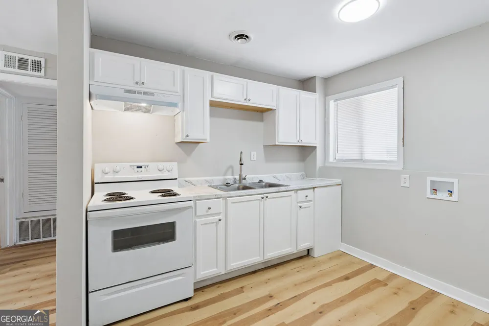 4855 College ST Forest Park, GA 30297