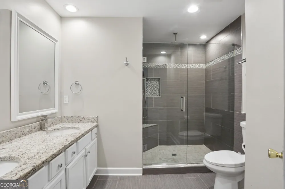 5338 Pinnacle Peak LN Norcross, GA 30071