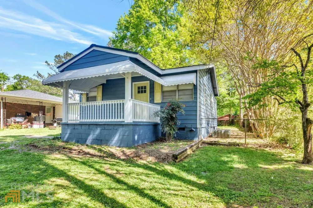 50 Oak ST Hiram, GA 30141