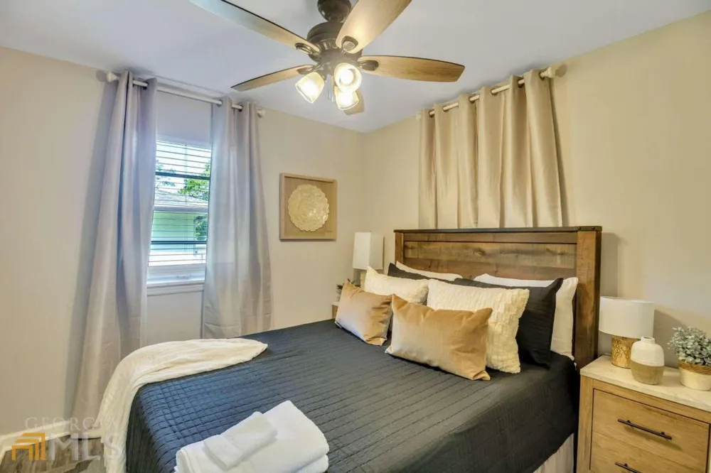 50 Oak ST Hiram, GA 30141
