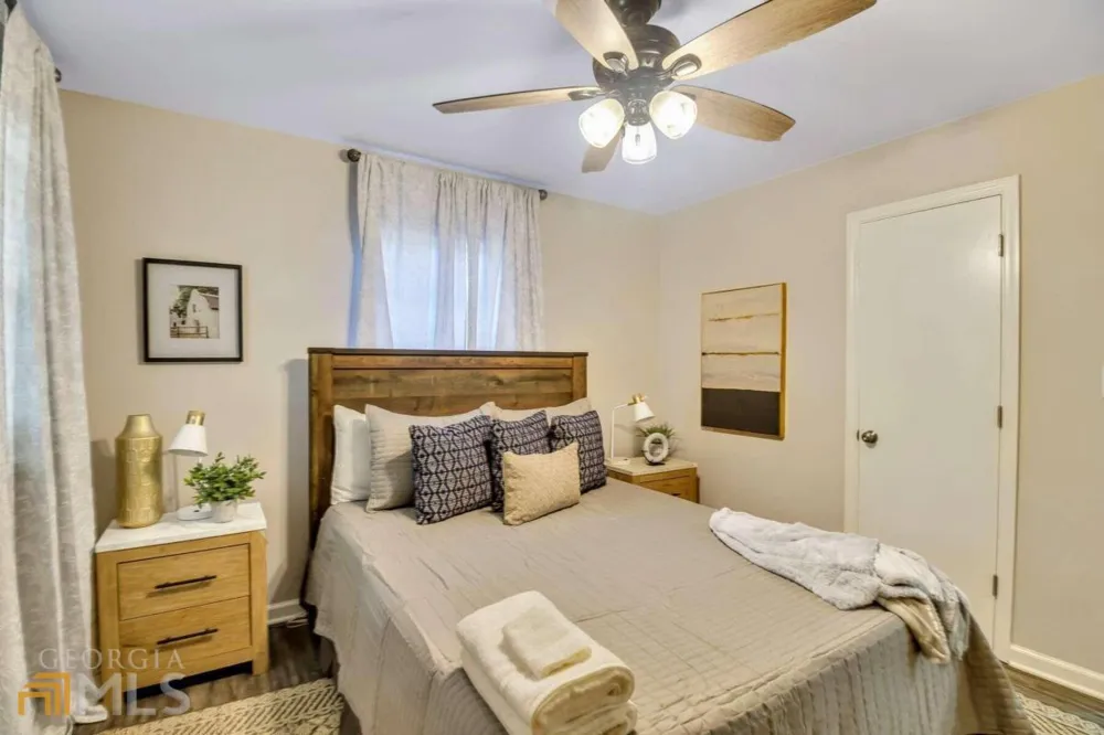 50 Oak ST Hiram, GA 30141