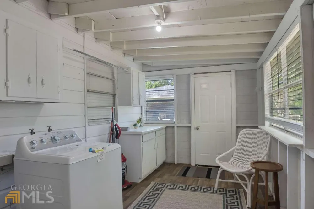 50 Oak ST Hiram, GA 30141
