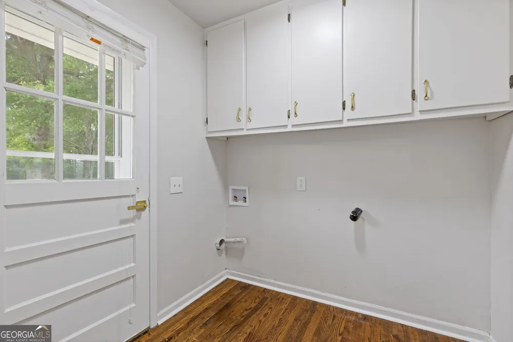256 Teresa LN Loganville, GA 30052