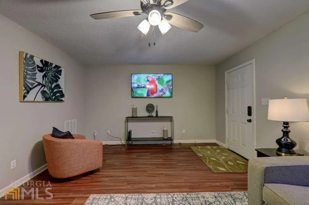7271 Crestside DR Austell, GA 30168