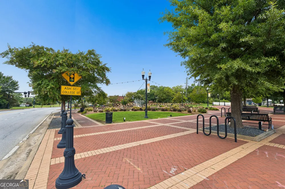 696 Hill ST Forest Park, GA 30297
