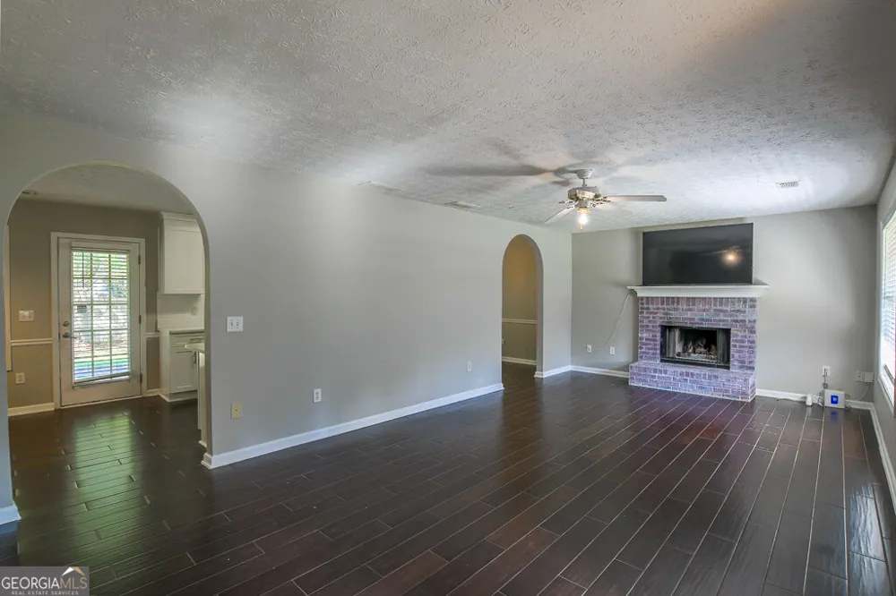 1815 Alcovy River DR Dacula, GA 30019