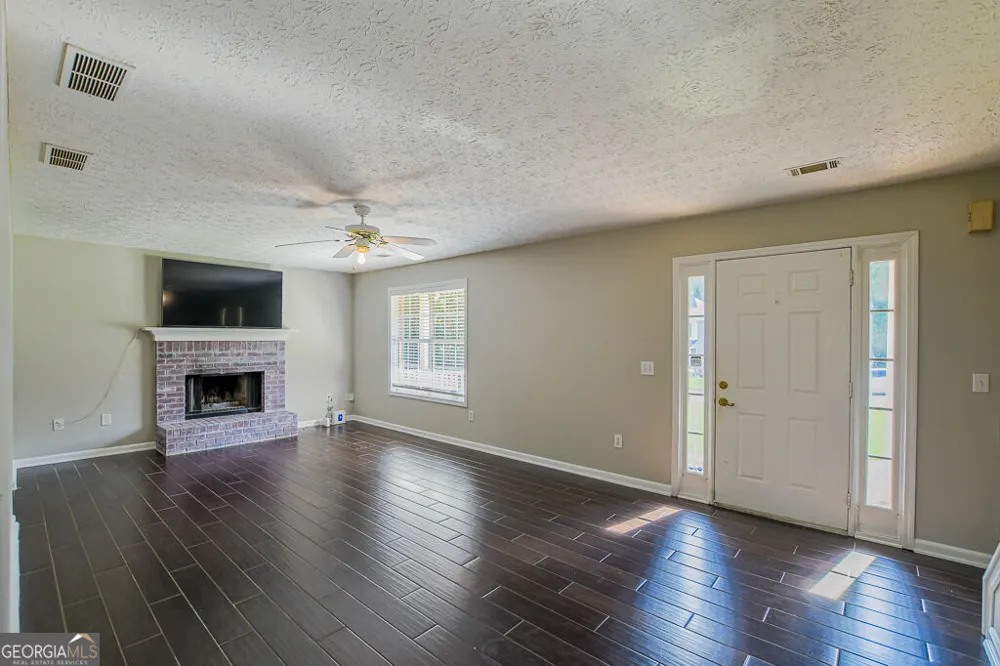 1815 Alcovy River DR Dacula, GA 30019