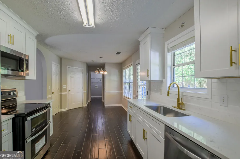 1815 Alcovy River DR Dacula, GA 30019