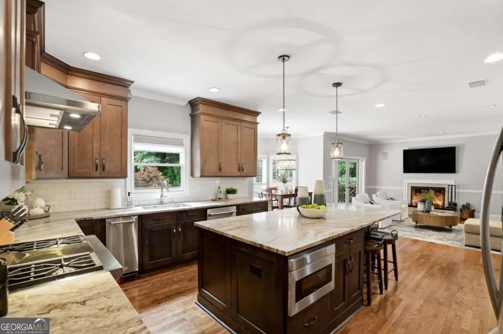 12880 Bucksport DR Roswell, GA 30075