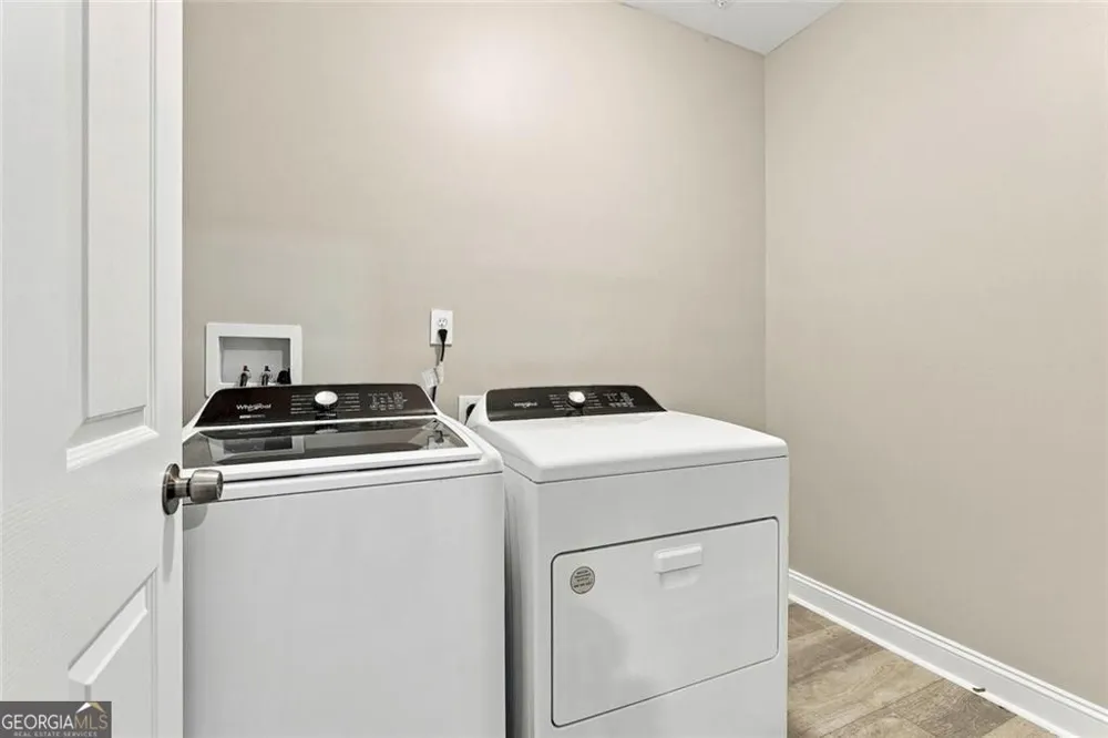 155 Estancia LN Fayetteville, GA 30215