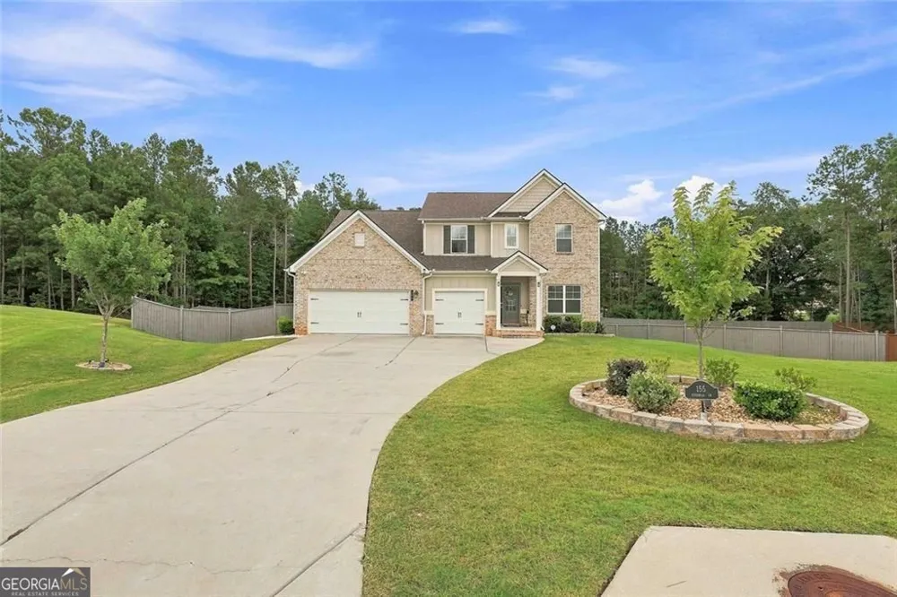 155 Estancia LN Fayetteville, GA 30215