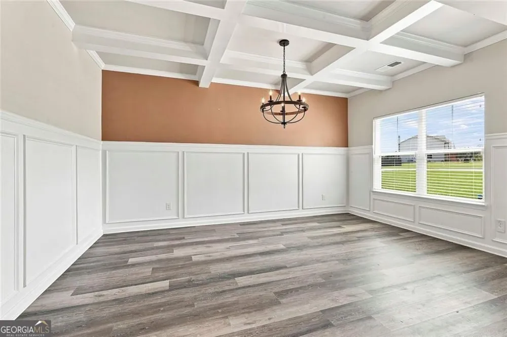 155 Estancia LN Fayetteville, GA 30215