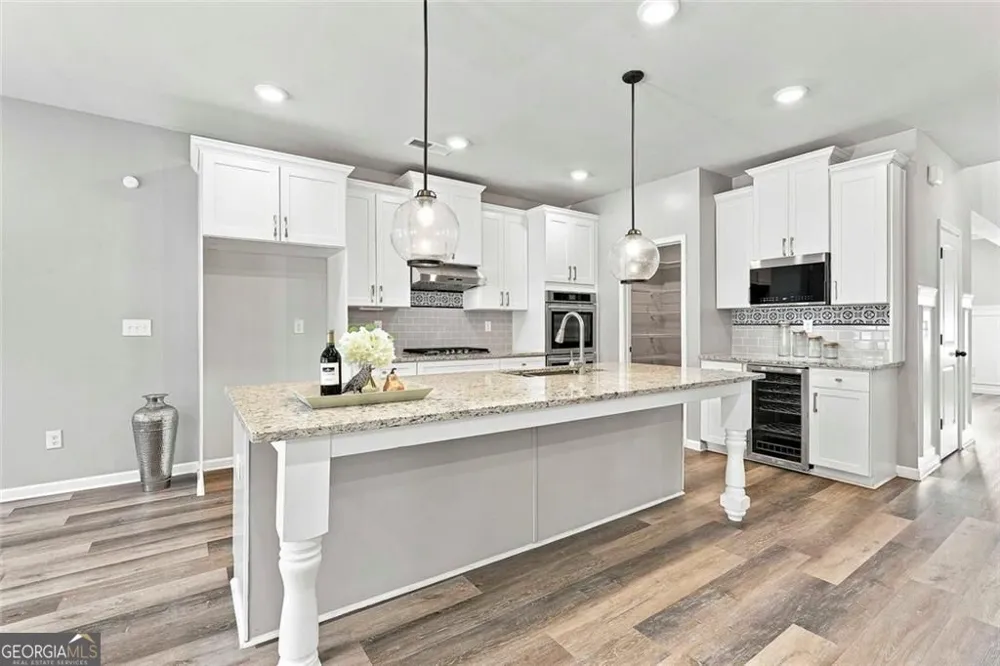 155 Estancia LN Fayetteville, GA 30215