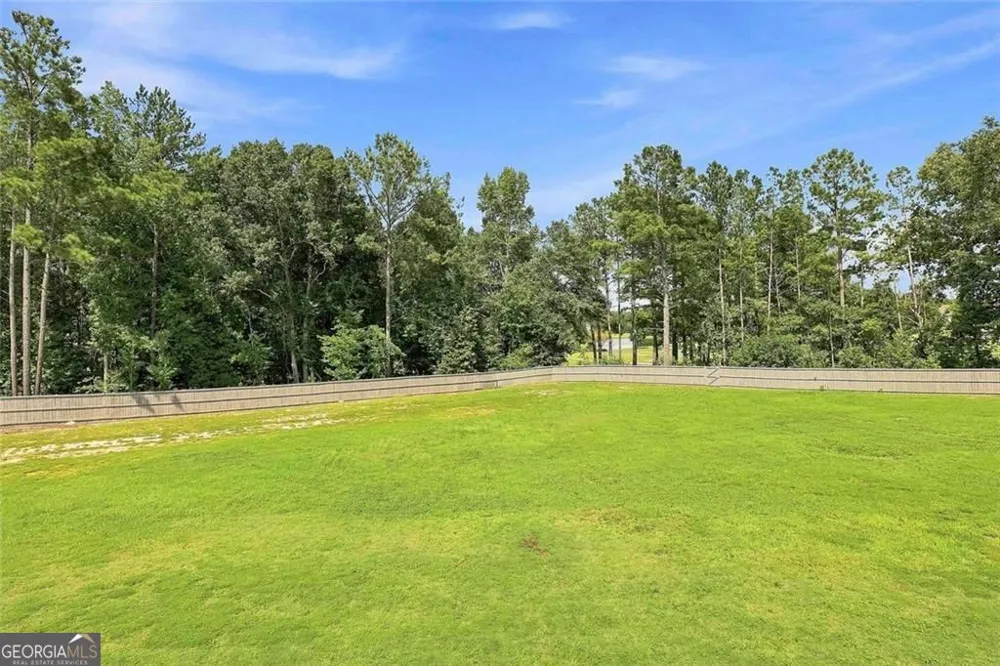 155 Estancia LN Fayetteville, GA 30215