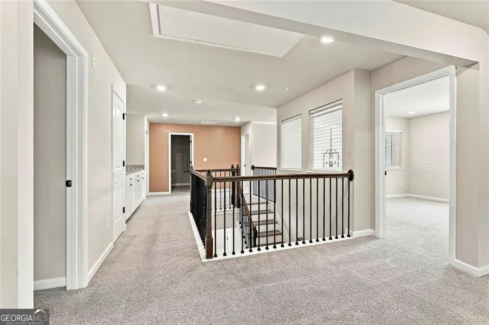 155 Estancia LN Fayetteville, GA 30215