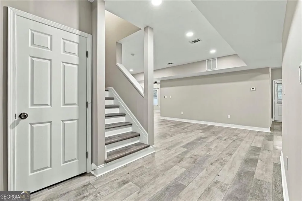 155 Estancia LN Fayetteville, GA 30215