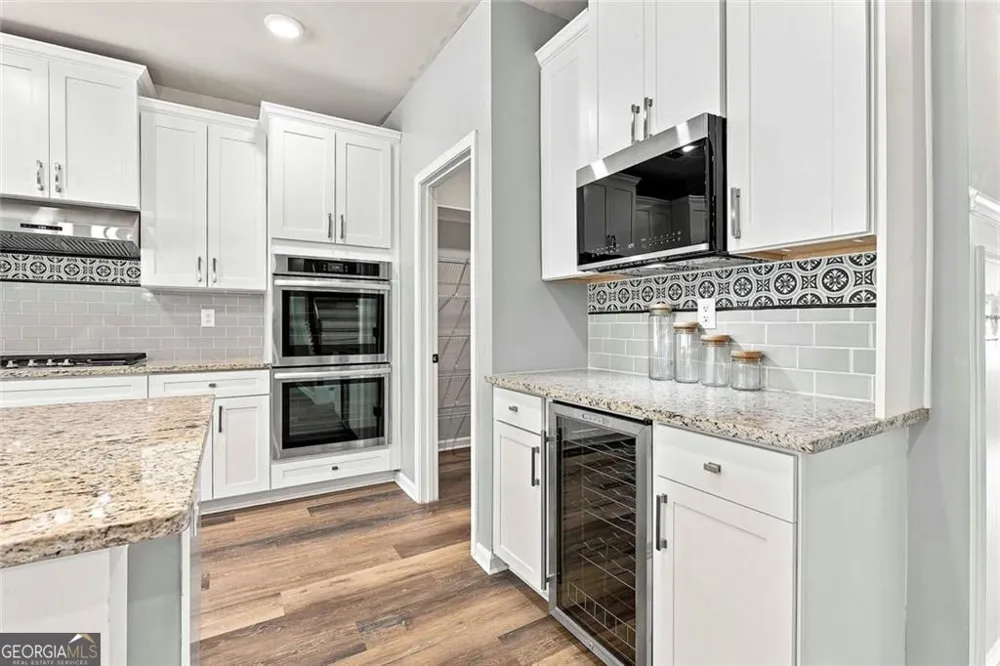 155 Estancia LN Fayetteville, GA 30215