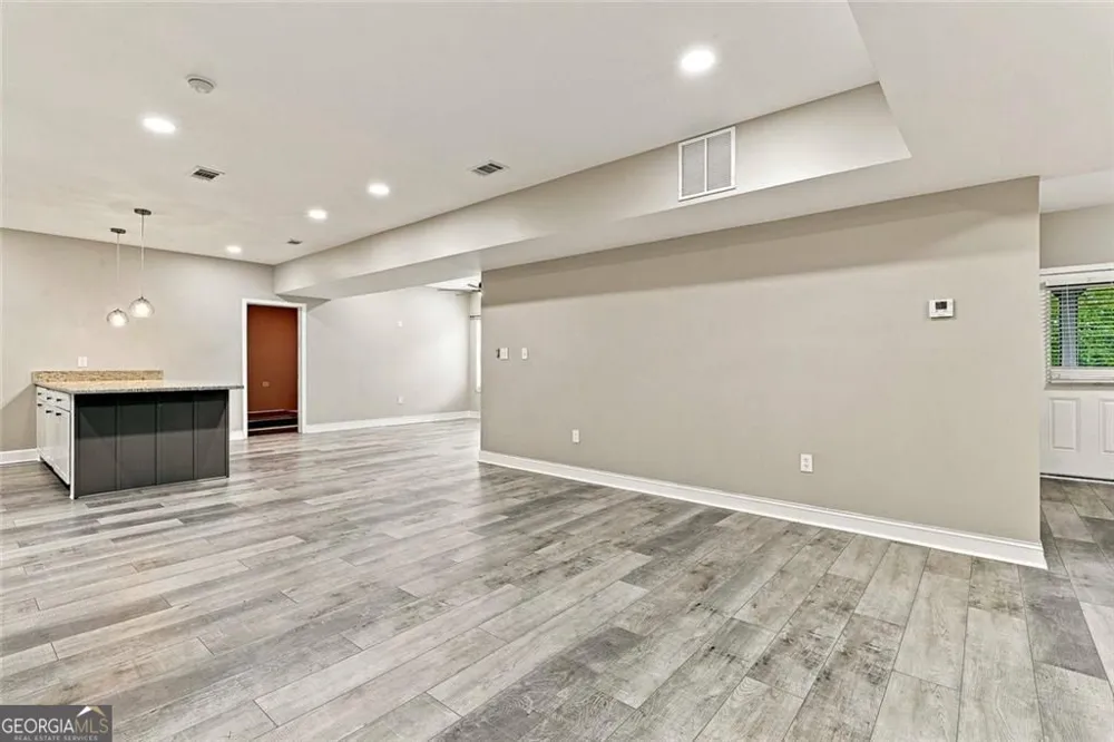 155 Estancia LN Fayetteville, GA 30215
