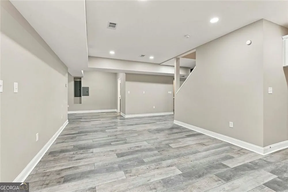 155 Estancia LN Fayetteville, GA 30215