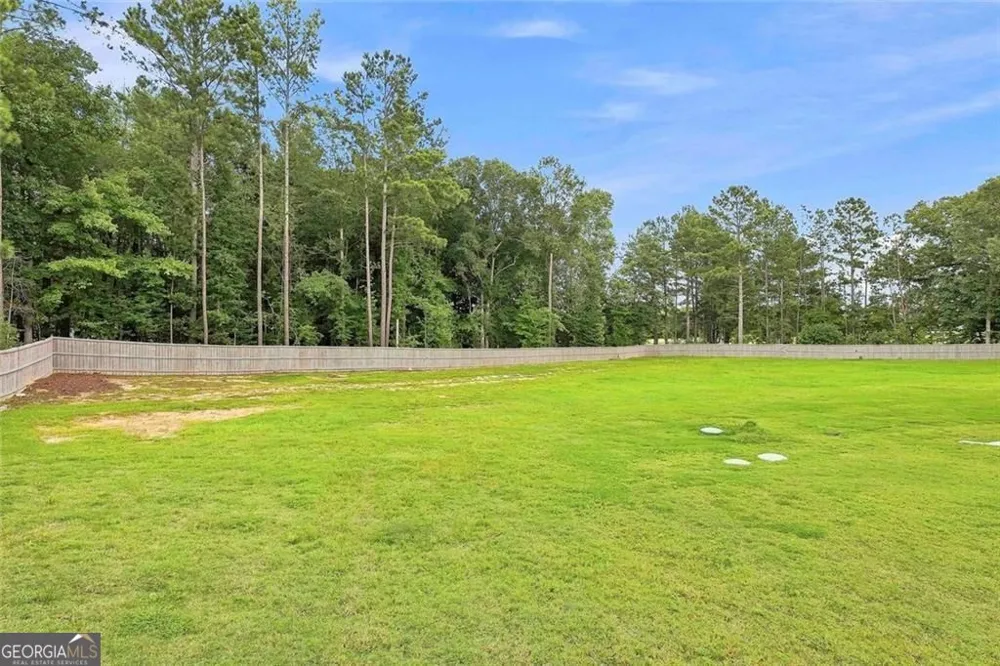 155 Estancia LN Fayetteville, GA 30215