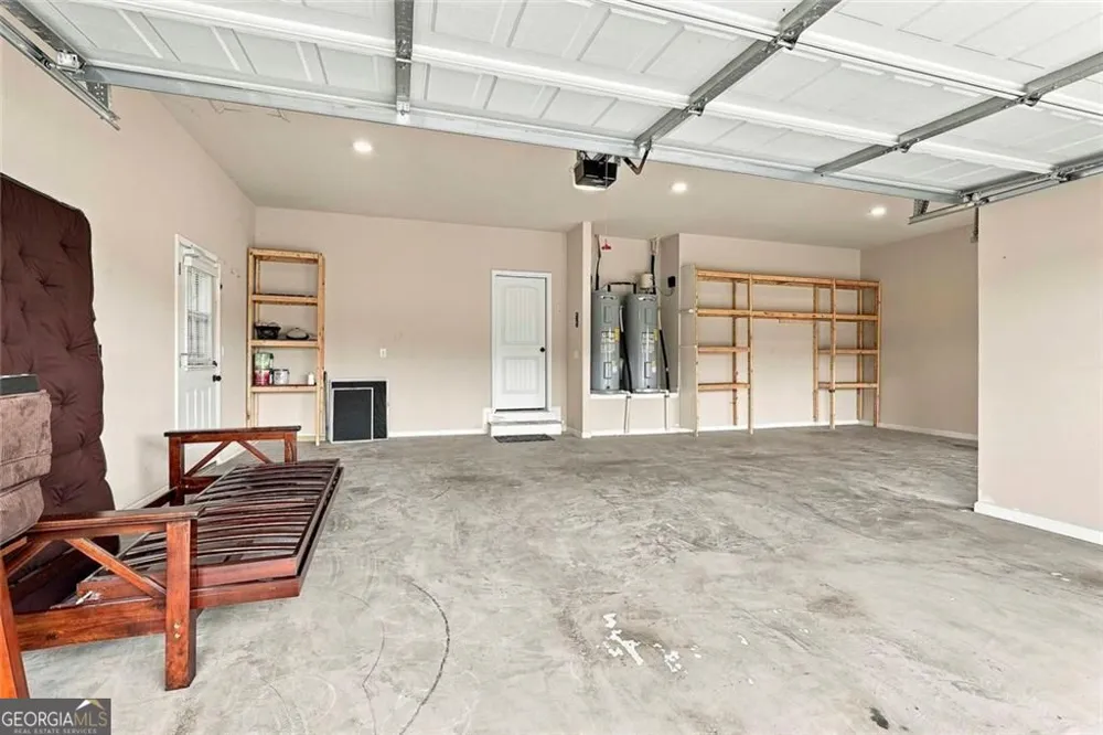 155 Estancia LN Fayetteville, GA 30215