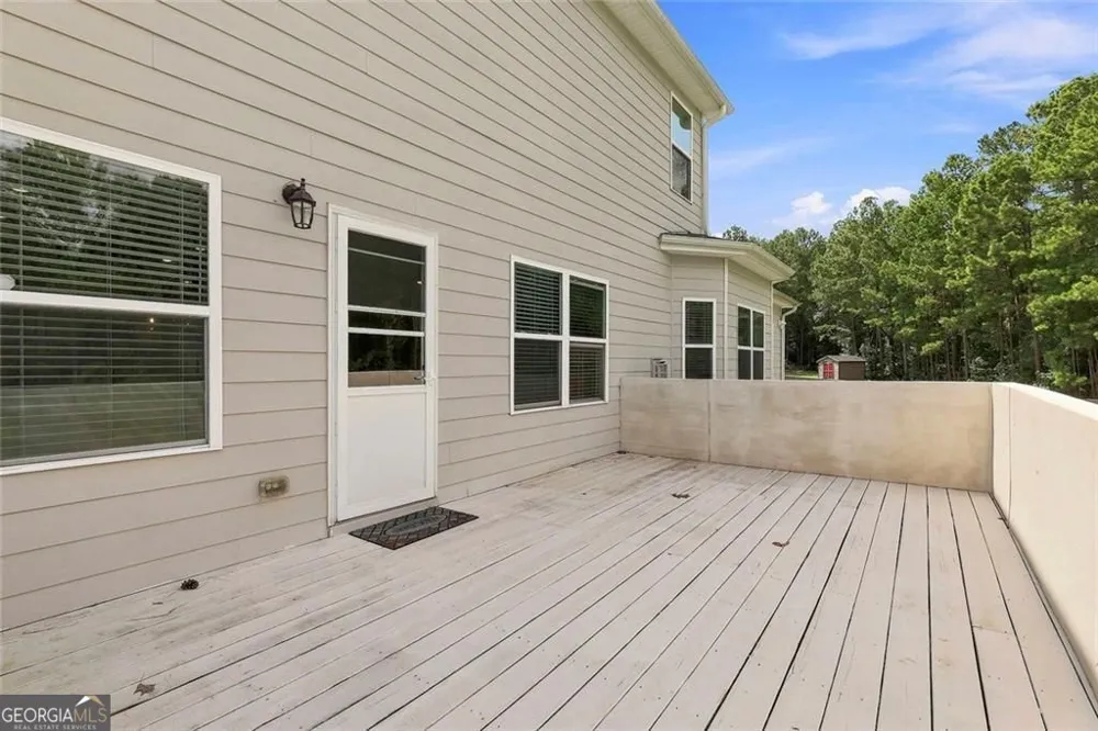 155 Estancia LN Fayetteville, GA 30215