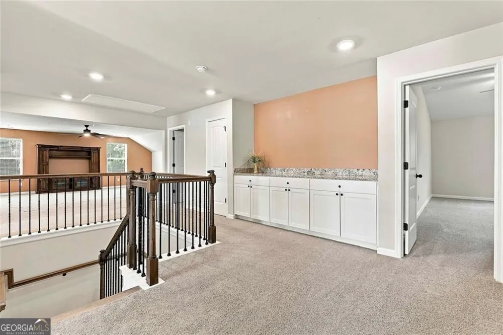 155 Estancia LN Fayetteville, GA 30215