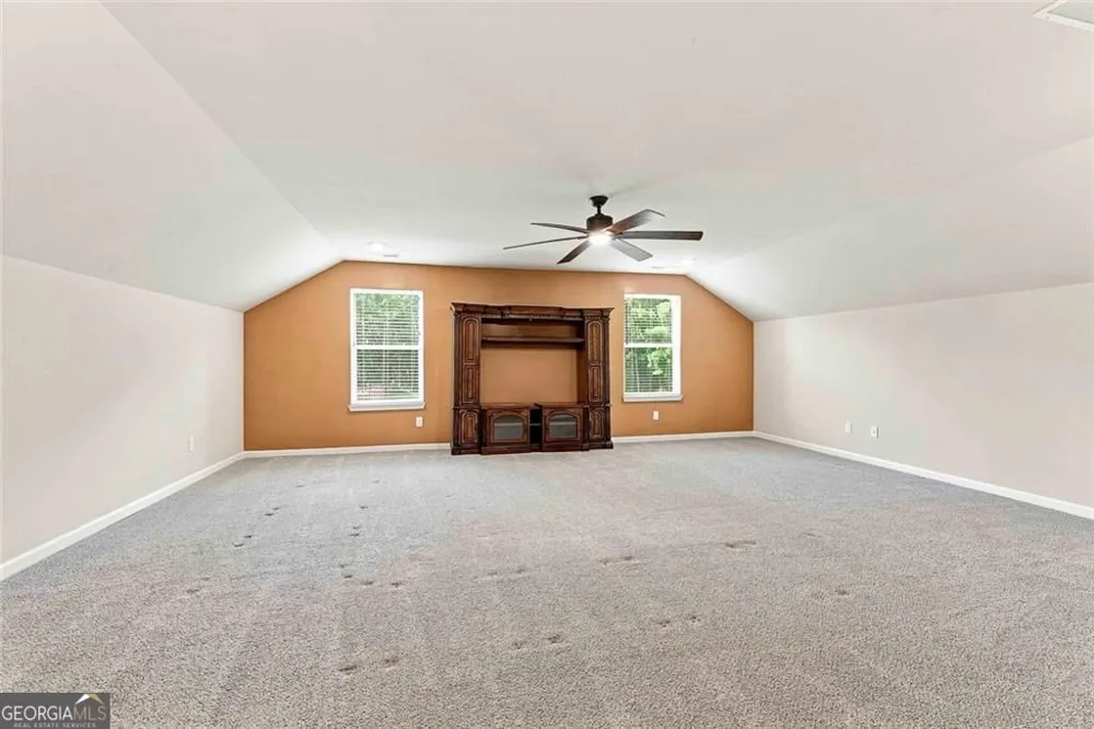 155 Estancia LN Fayetteville, GA 30215
