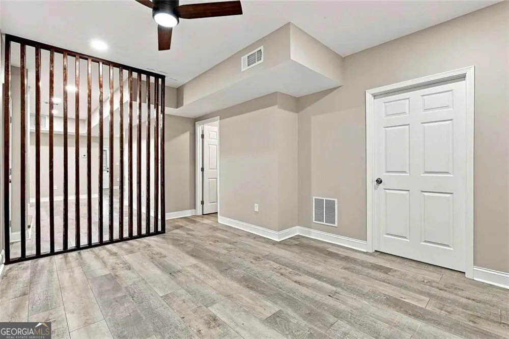 155 Estancia LN Fayetteville, GA 30215