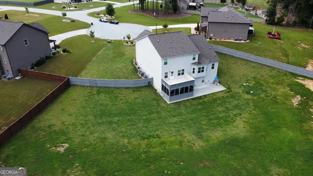155 Estancia LN Fayetteville, GA 30215