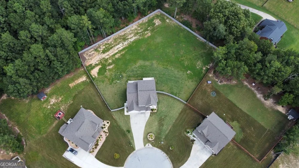 155 Estancia LN Fayetteville, GA 30215