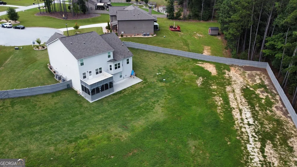 155 Estancia LN Fayetteville, GA 30215
