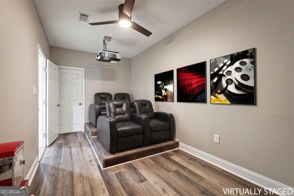 155 Estancia LN Fayetteville, GA 30215