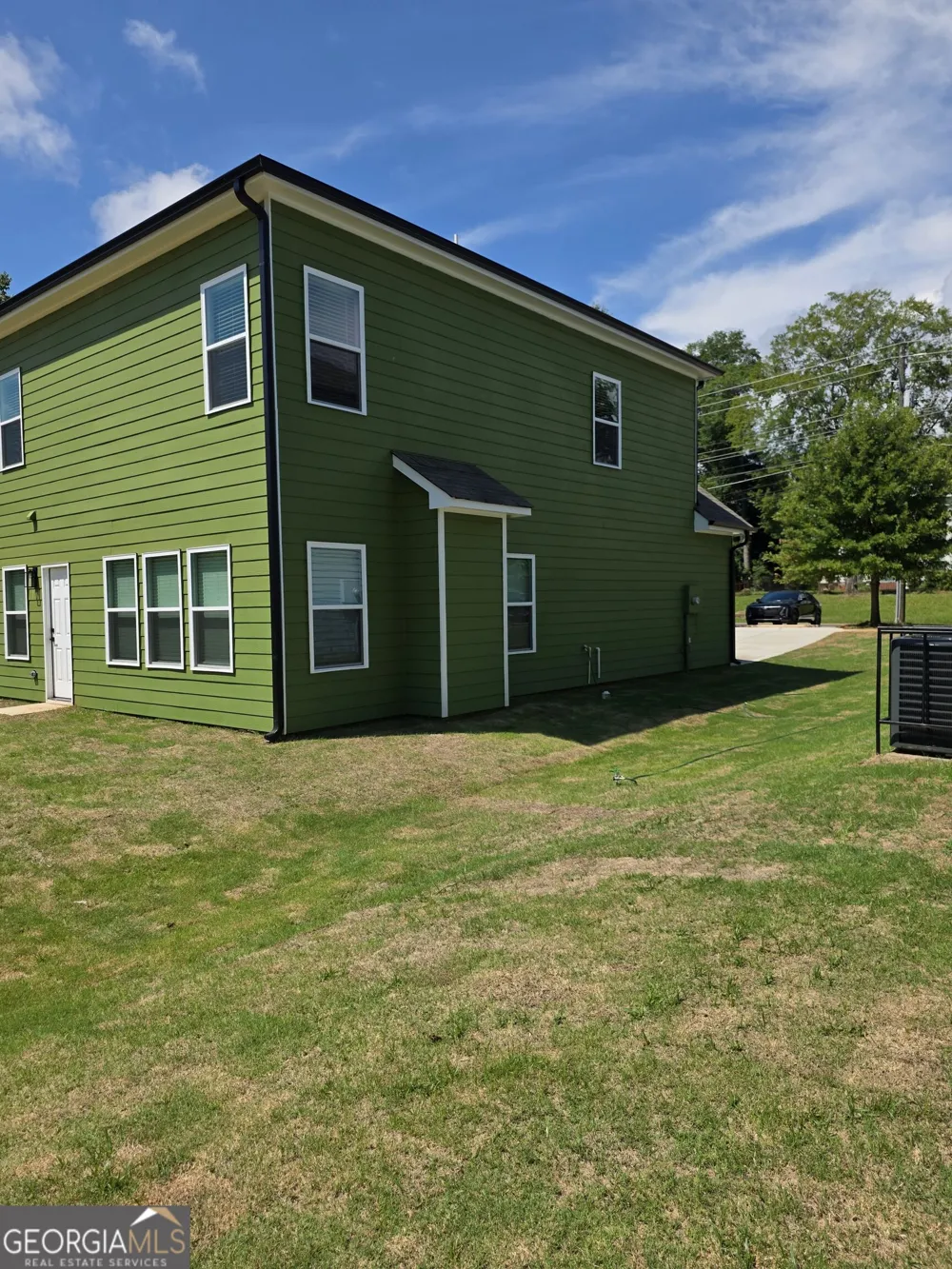 444 N Hill ST Griffin, GA 30223