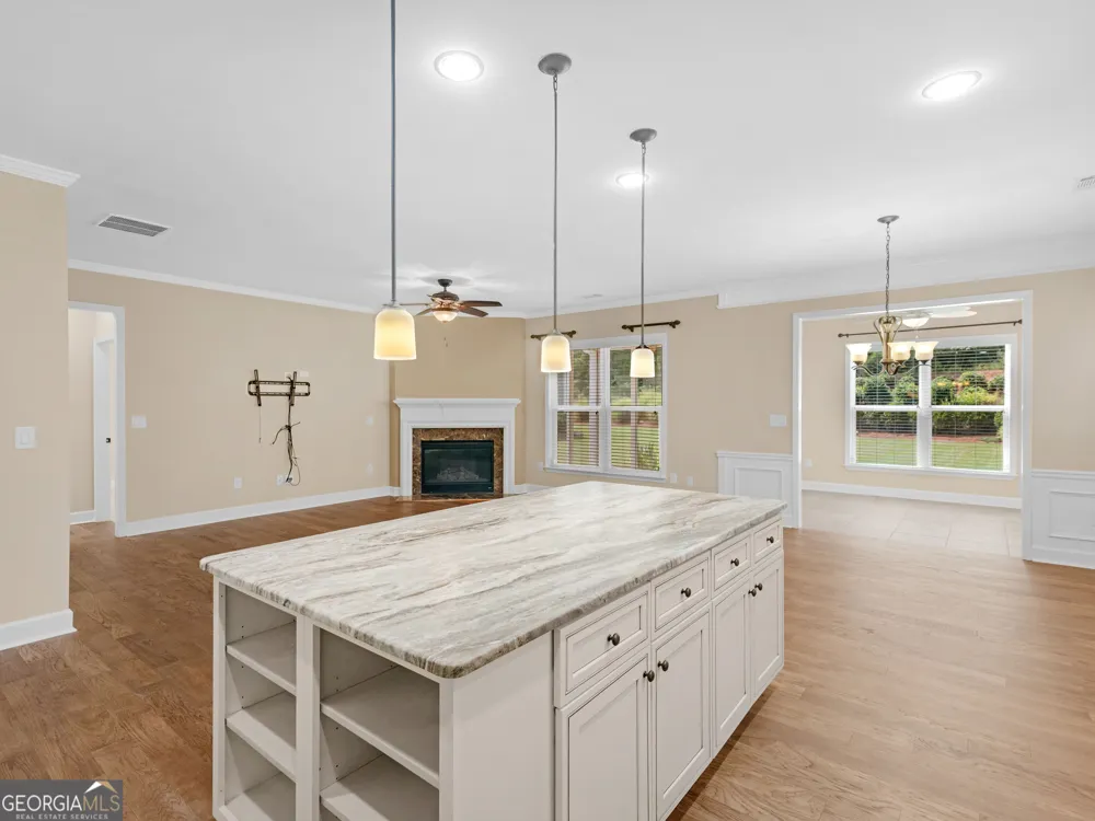 100 Crape Myrtle DR Griffin, GA 30223