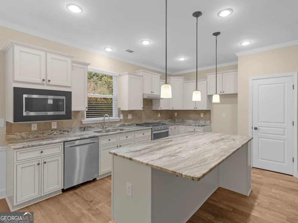 100 Crape Myrtle DR Griffin, GA 30223