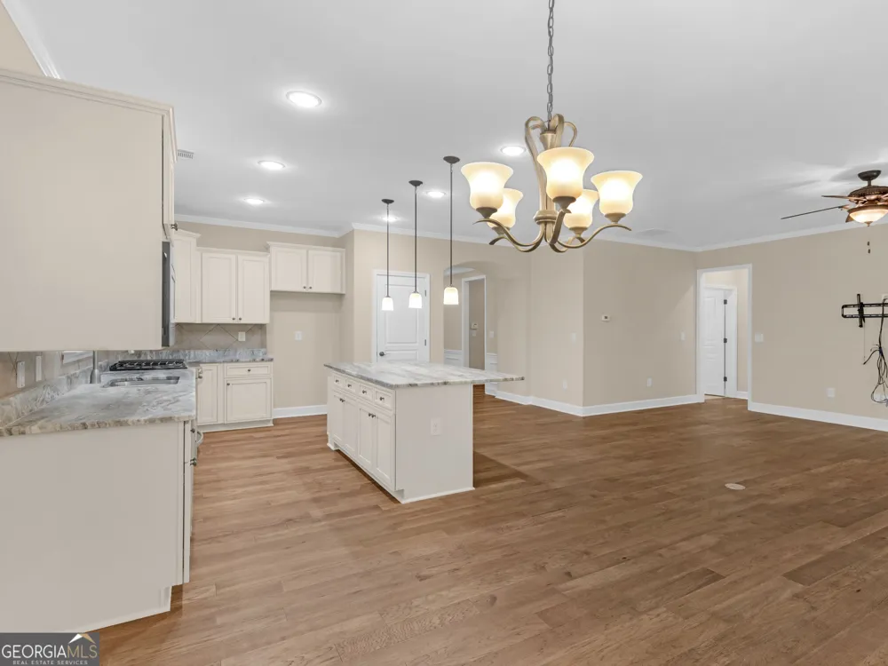 100 Crape Myrtle DR Griffin, GA 30223