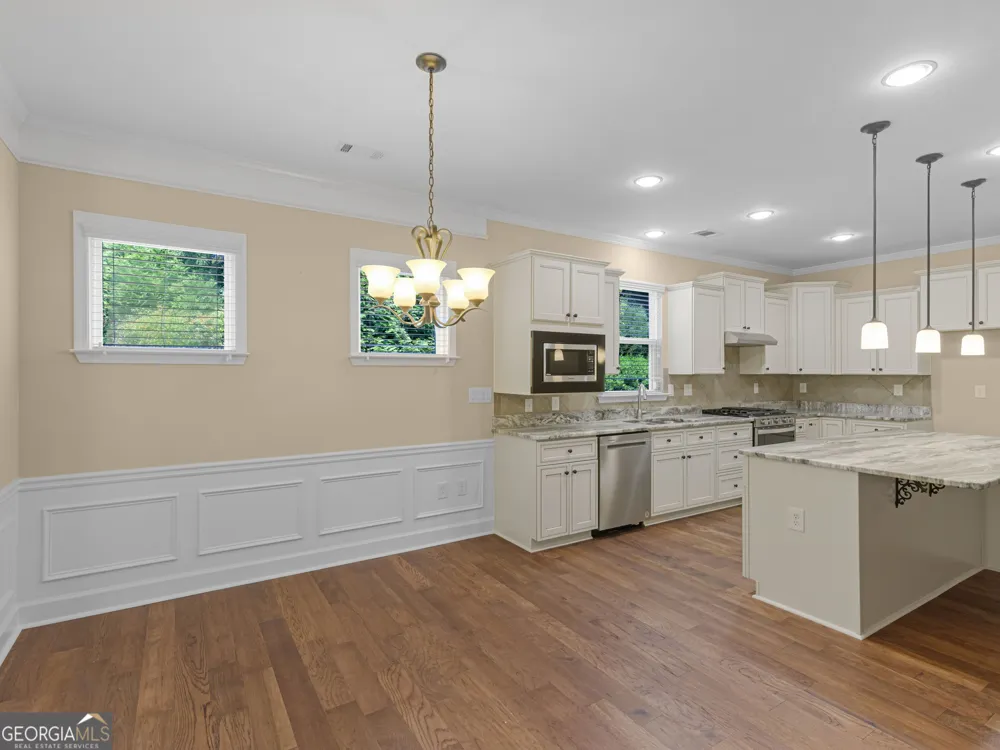 100 Crape Myrtle DR Griffin, GA 30223