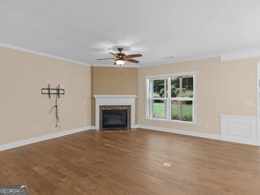 100 Crape Myrtle DR Griffin, GA 30223