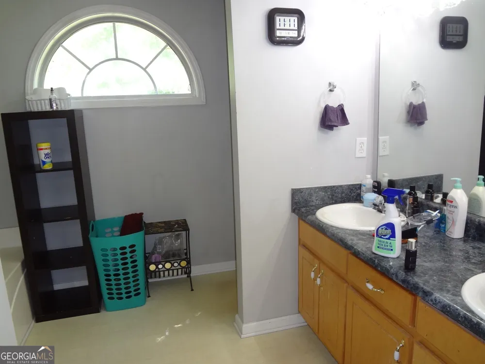 4748 Mitchells Ridge DR Ellenwood, GA 30294