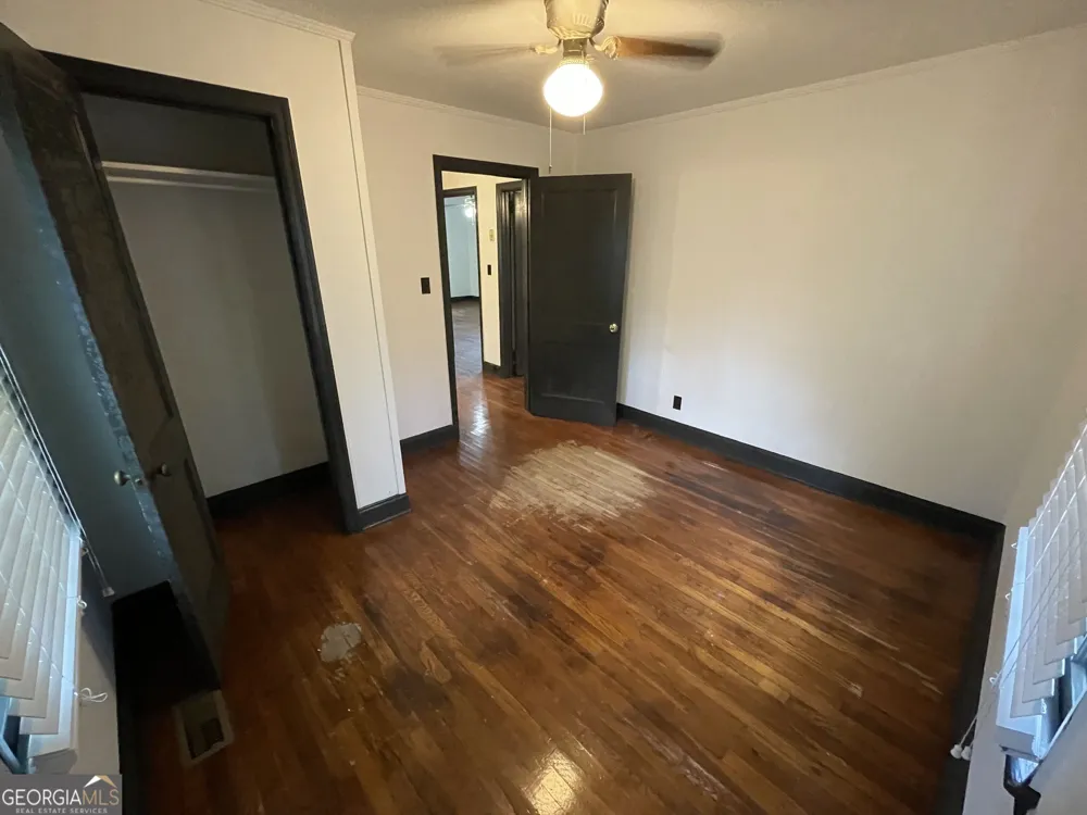 110 Peter ST Cochran, GA 31014