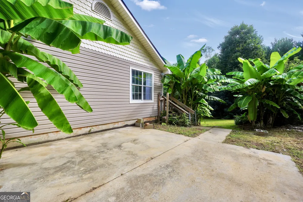 376 Doe LN Mansfield, GA 30055