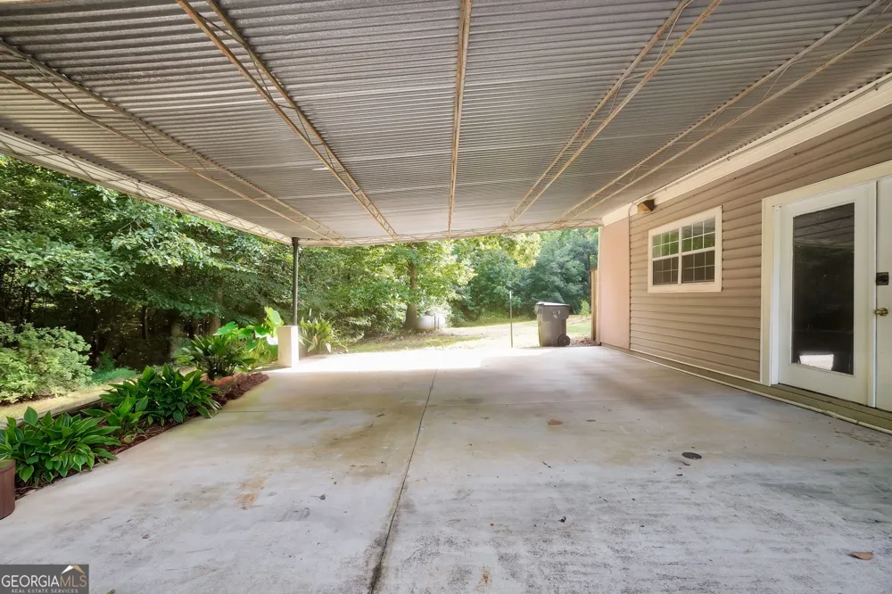 376 Doe LN Mansfield, GA 30055