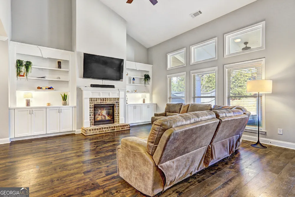 4371 Thacker LN Suwanee, GA 30024